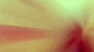 Gemenele blonde domină din nou pe Mrs013 în acțiune anală sălbatică. Urmărește sesiunea lor intensă de futut în cur!