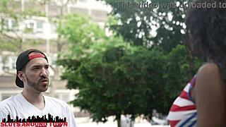 ए चीयरलीडर, उस बड़े रसदार गाँड से स्टार क्वार्टरबैक को कैसे मोटिवेट करती है आज रात?