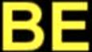 Лесбиянка MILF соблазняет молодую 18+ девушку в спальне