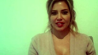 Caitlin Bell, tvá nejhorší kamarádka, jde hlouběji v sezóně 4?