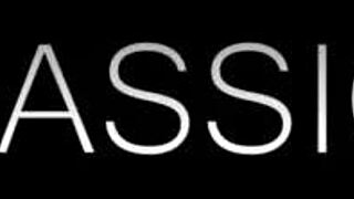 Android betina ngentot pirang seksi keras pakai strapon di area 51