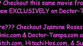 Jasmine Rose känner sig förnedrad när hon kissar i en kopp under sin anställningsundersökning med doktor Stacy Shepard på girlsgonegyno.com