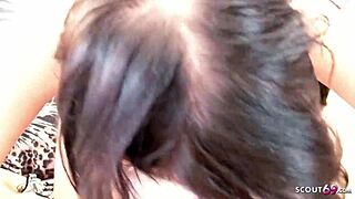 Se denne tynne tyske jenta 18+ få hardcore POV-fucking av gamle menn?