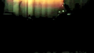 Hey, çift penetrasyon eğlencesiyle vintage porna dalıyorum