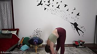 Ik leid je door aftrekken op mijn milf voeten, kale kut en grote kont instructies