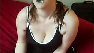 ג'יין ג'אדג'ס סטריפטיז סטונר מאחורי הקלעים ופשיטת בגדים פטישיסטית