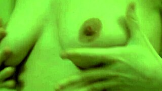 رحلة أم زوجية مجنونة تفوق خيالات الابن