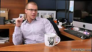 Итальянский гетеро-мужик переходит на гей-секс с 18+ тинейджером