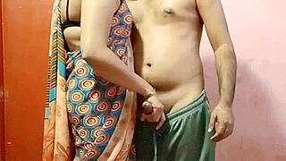 देसाई इंडियन मेड वर्क के बाद होममेड क्लिप में इंटेंस एनल पाउंडिंग लेती है