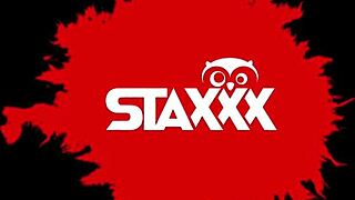 甘いアジアン可愛い子が口で全部吸い取る