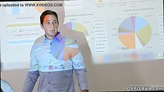 Xxx sex homofil gutt het første gang på buksefri fredag