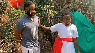 Profetisa doblada para follada salvaje en doggystyle