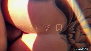 Caramba, essa menina safada faz deepthroat em público para um estranho!