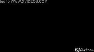 Vruća bruneta Drii Kordeiro žestoko jebana na plaži