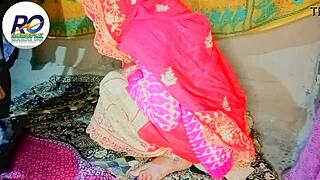 भाई मैंने देसी दीदी फिंगरिंग करते हुए देखी और रोक नहीं सका... हिंदी आवाज हॉट!