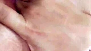 ฟังเสียงหีน้ำเงี่ยนของฉัน