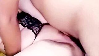 Bo Lonte godok keras dalam sesi bang hotel intens