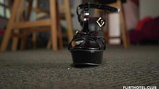 Colombian sexy woman indulges in foot fetish at our favorite flirt hotel