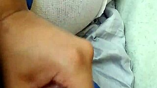 I'm jerking off to this amateur gay blowjob scene