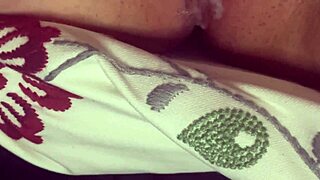 CANDYPLAY SHAVED PUSSY WET!