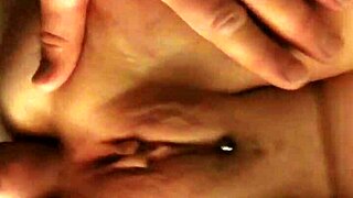 Amateurs explore anal sex at home