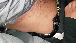 Poți gestiona pulă neagră mare în gură la muie BBC?