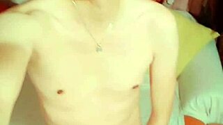 Flaco Vergon Corneador Masturbates Monster Cock