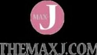 Japanese Fetish Idol in Bikini Showcase