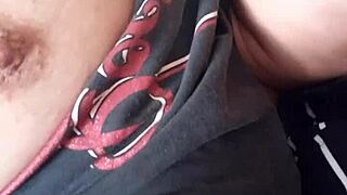 Novinha Gostosa Masturbating Solo with Small Tits in Orgasm