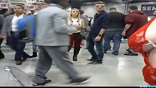 Chubby Blonde Piggy With Big Booty Pawg Shows Off Feet And Ass On Webcam