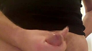 Wet masturbation fun with amateur sex enthusiasts