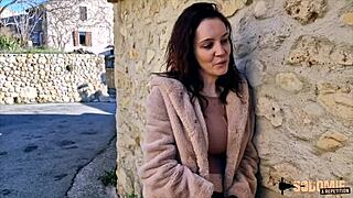 Cataleya, The Very Sexy Commercial Assistant