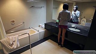 Damn! Shemale Asian tranny Joyce rocks full version