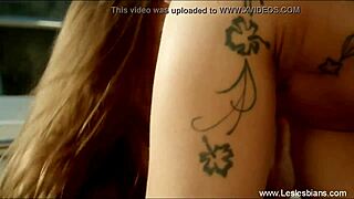 i'm gettin' closer to my lesbian lover, lickin' her