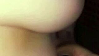 milf amateur shows off her free pussy in hot sex video 😍