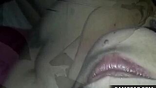 milf amateur shows off her free pussy in hot sex video 😍