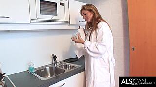 Sultry redhead cums in the kitchen