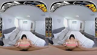 Virtual Reality With Latina Girls