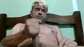 Vontade De Gozar With Sexy Close-Up Gay Action