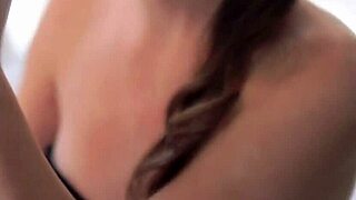 Man, She Sucks So Well, It's Just Too Interesting! 😲