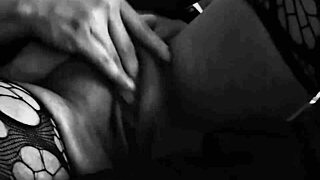 watch angelg masturbate to orgasm with her sexy pussy