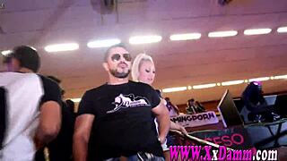 salón erótico barcelona trio surprises in public part 1