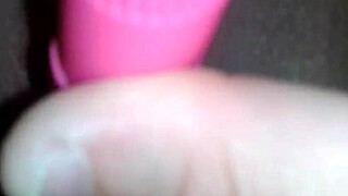 Amateur Showcase Featuring Caresse in Bold Presentation