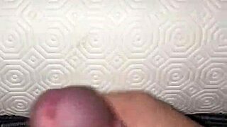 Relaxed ejaculation during amateur masturbation