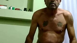 Sensual Gay Guy Jerks Off!