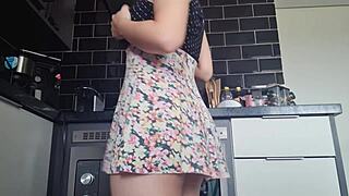 Latina Shows Big Ass and Pussy for Anal Sex.