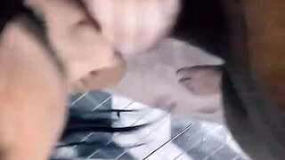 데보라 안드라데 화장실 바닥 큰 검은 자지 쪽쪽 빨아