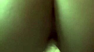 the solo queen masturbates homemade!