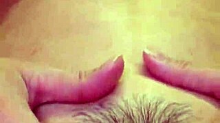 Japanese beauty spreads wide for an intimate solo display