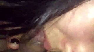 Hey, check out this sexy mujer with me